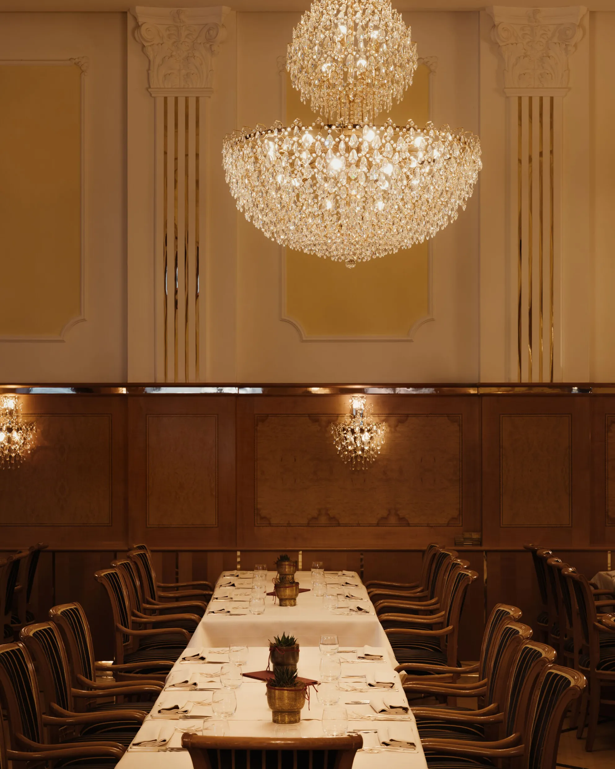 Alex Moling Oswald 36